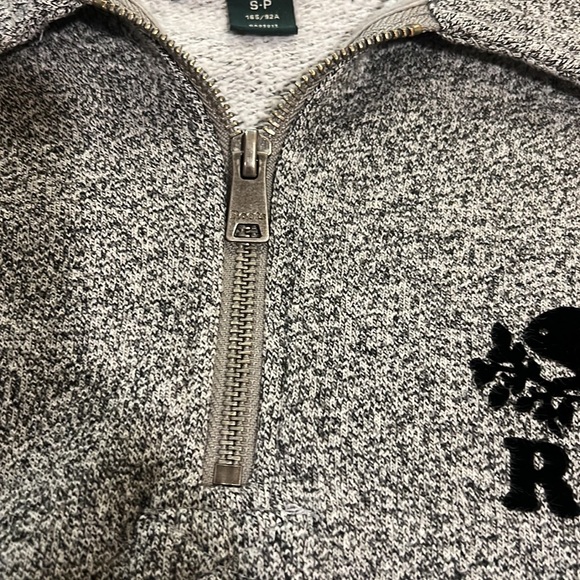 ROOTS CANADA QUARTER ZIP - Picture 4 of 4